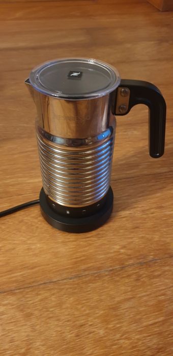 Aeroccino 4 Nespresso NOVO