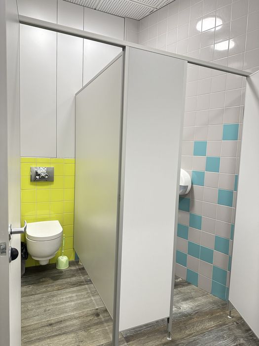 Дмитрівська 75, нежитлове приміщення під будь який вид діяльності