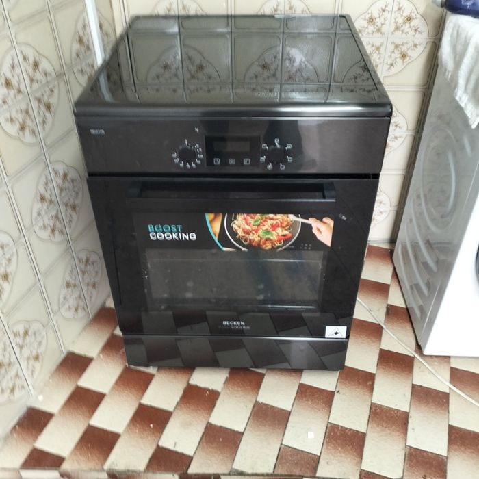 Placa de indução c/forno eléctrico 60L