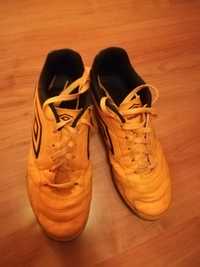 Buty korki Umbro r.38,5