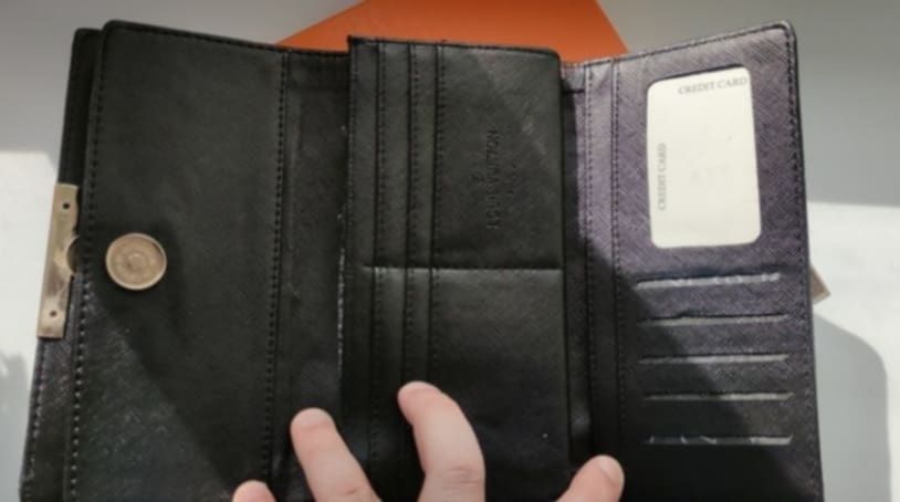 Damski portfel Louis Vuitton w pudełku