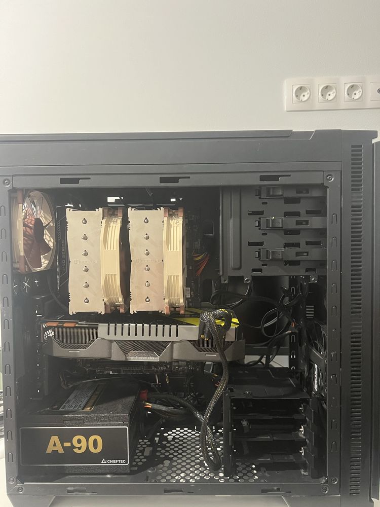 Продам компʼютер intel i7-7700k 32Gb GTX1080