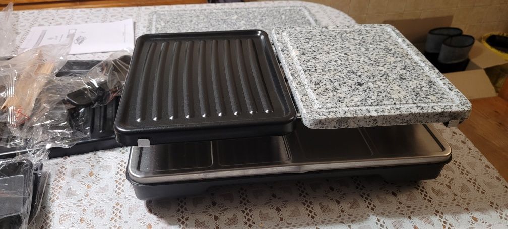 Grill elektryczny kesser z płytą kamienia