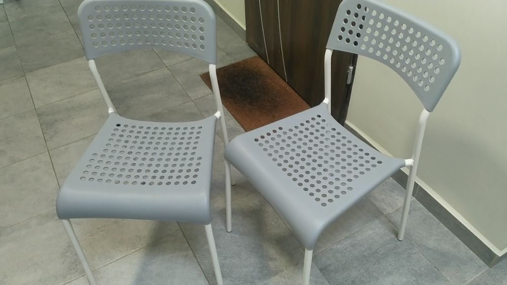 Krzesła plastikowe Ikea Adde