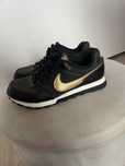 Nike MD Runner damskie na jesień buty
