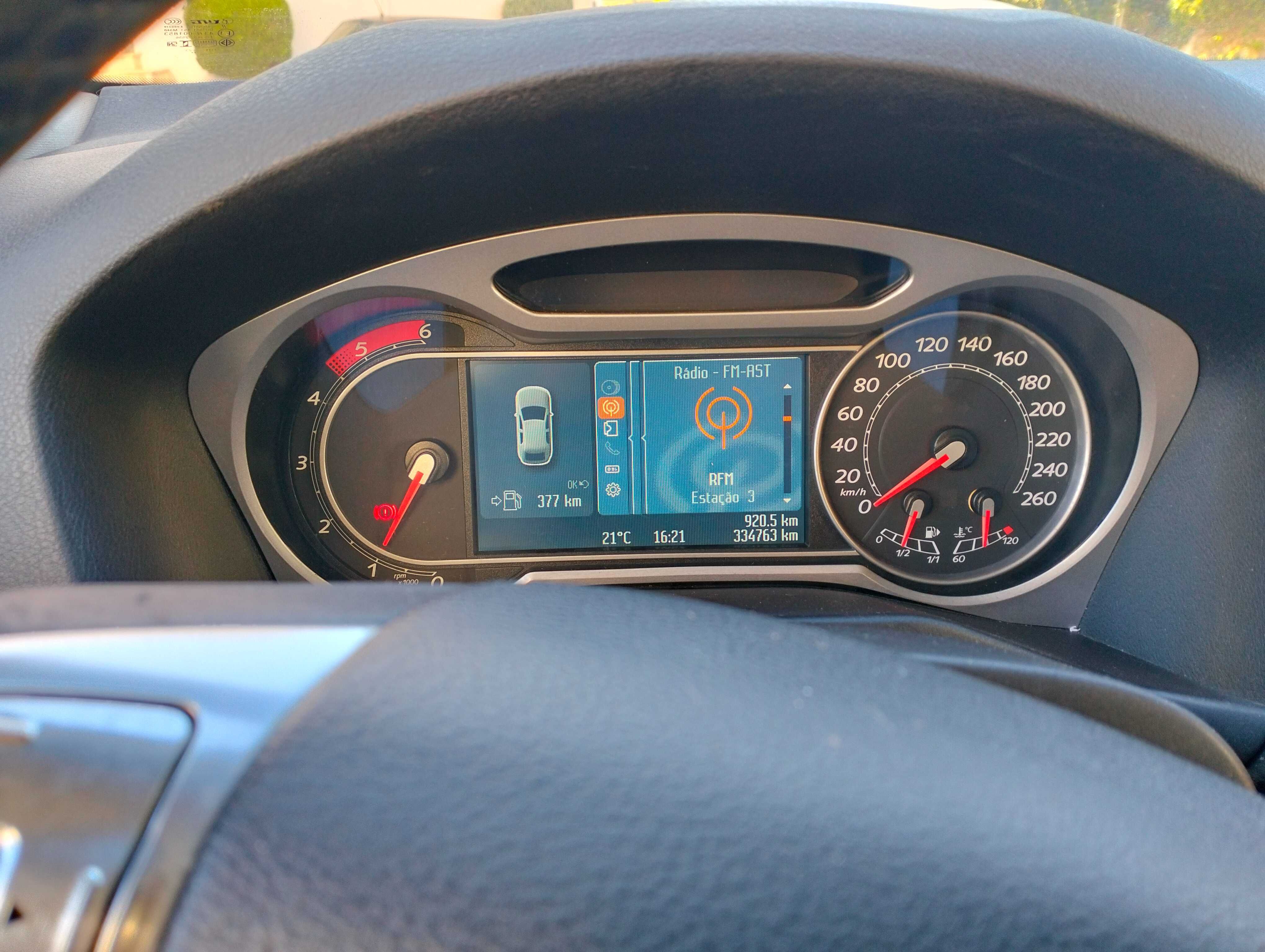 Ford Mondeo  1.8
