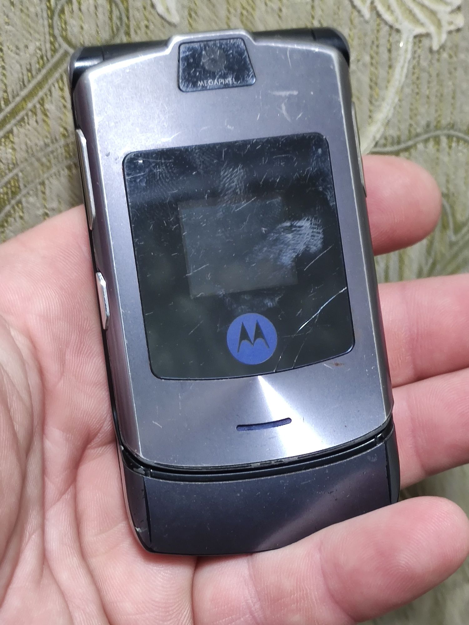 Продам Motorola rez