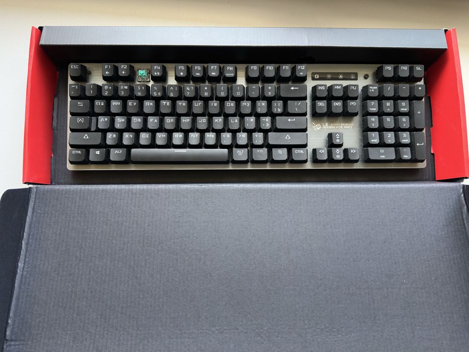 Клавіатура Bloody B760