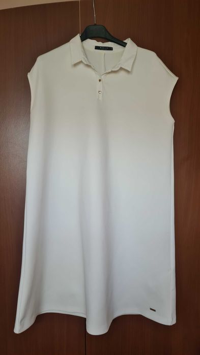 Biała sukienka tunika Mojito