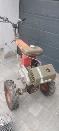 Ciągniczek traktorek dzik Fortschritt e930