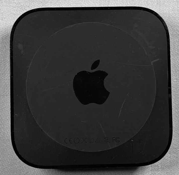Apple TV HD (4th gen, A1625, 32 Gb) - ТВ приставка, медиаприставка