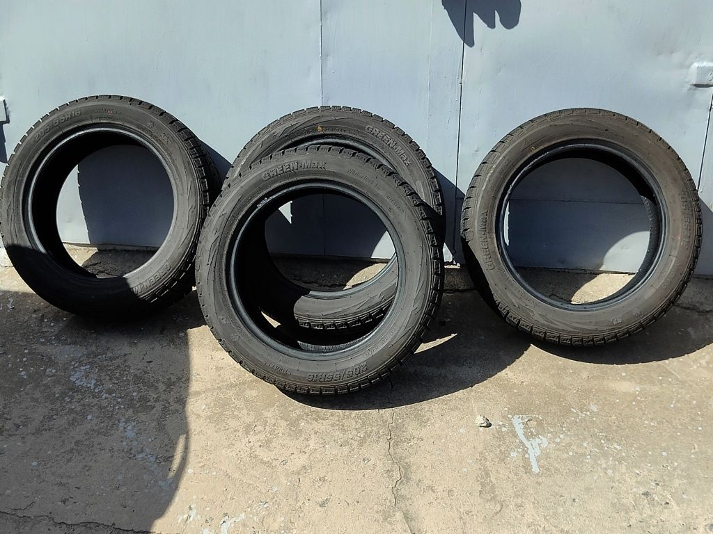 Зимова гума (шини) LingLong Green-Max Winter Ice l-15 2022р 205/55 R16