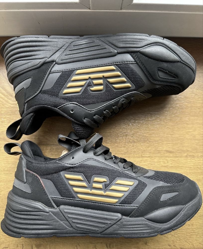Кроссовки Armani. 40,5