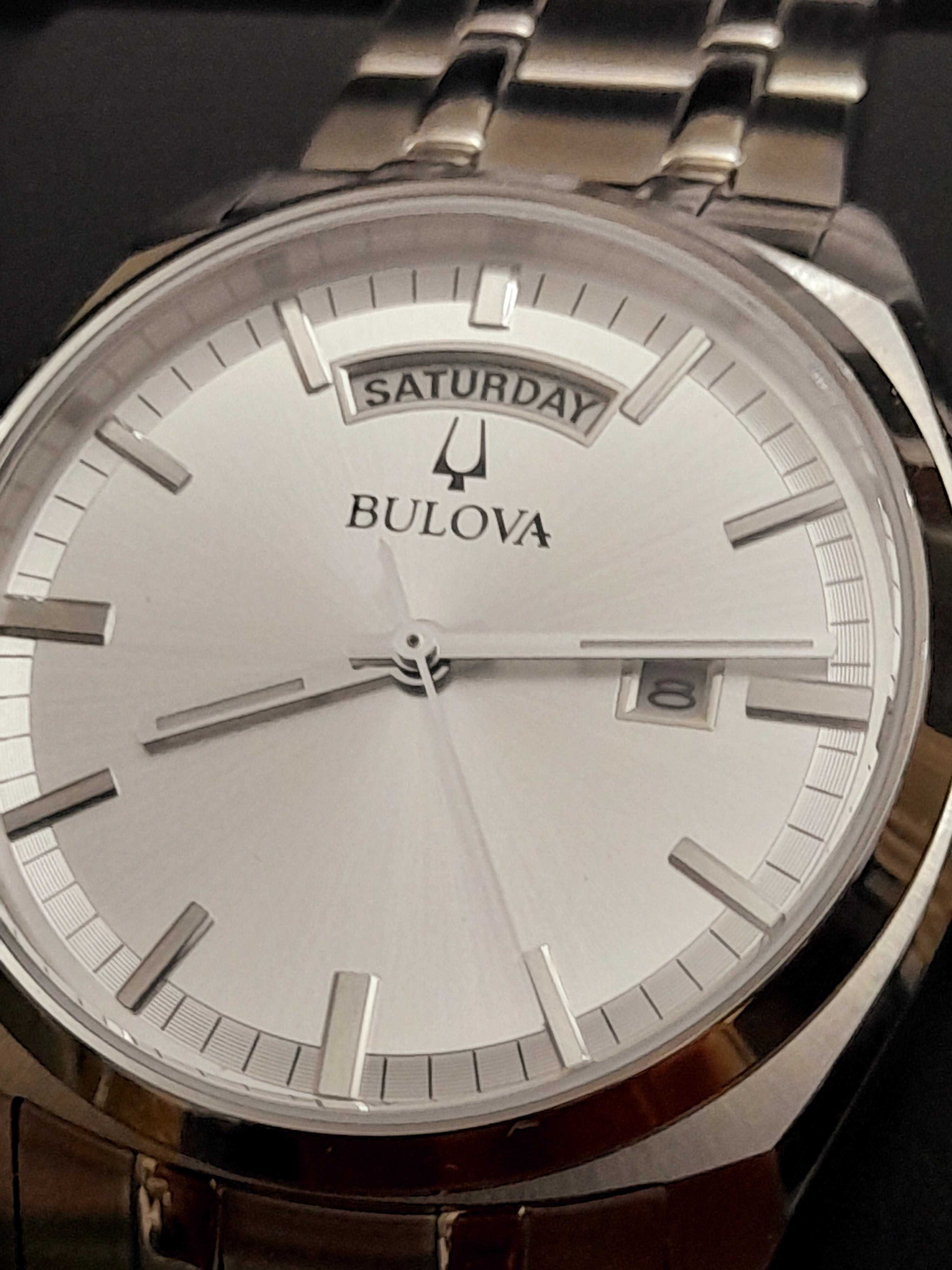 Relogio Bulova Surveyor 96C127 Day Date