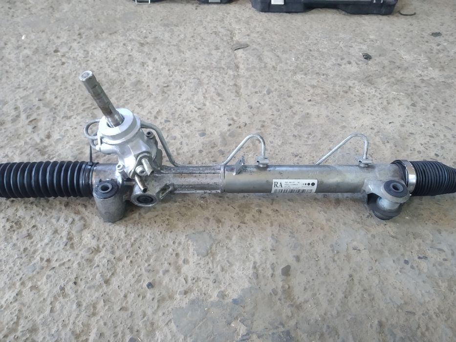 Рульова рулевая рейка Opel Astra H Zafira B ZF