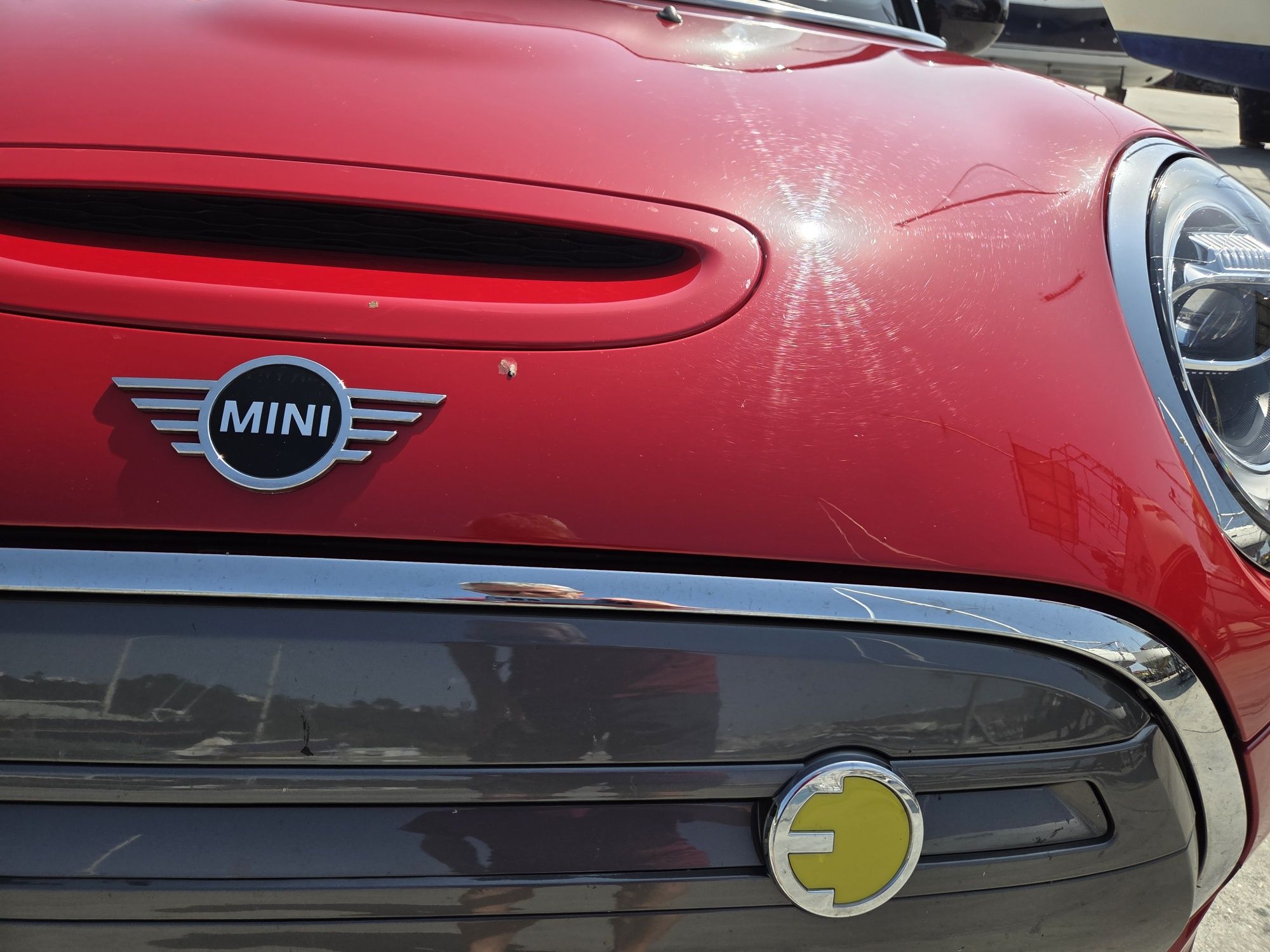 Mini Cooper S vermelho