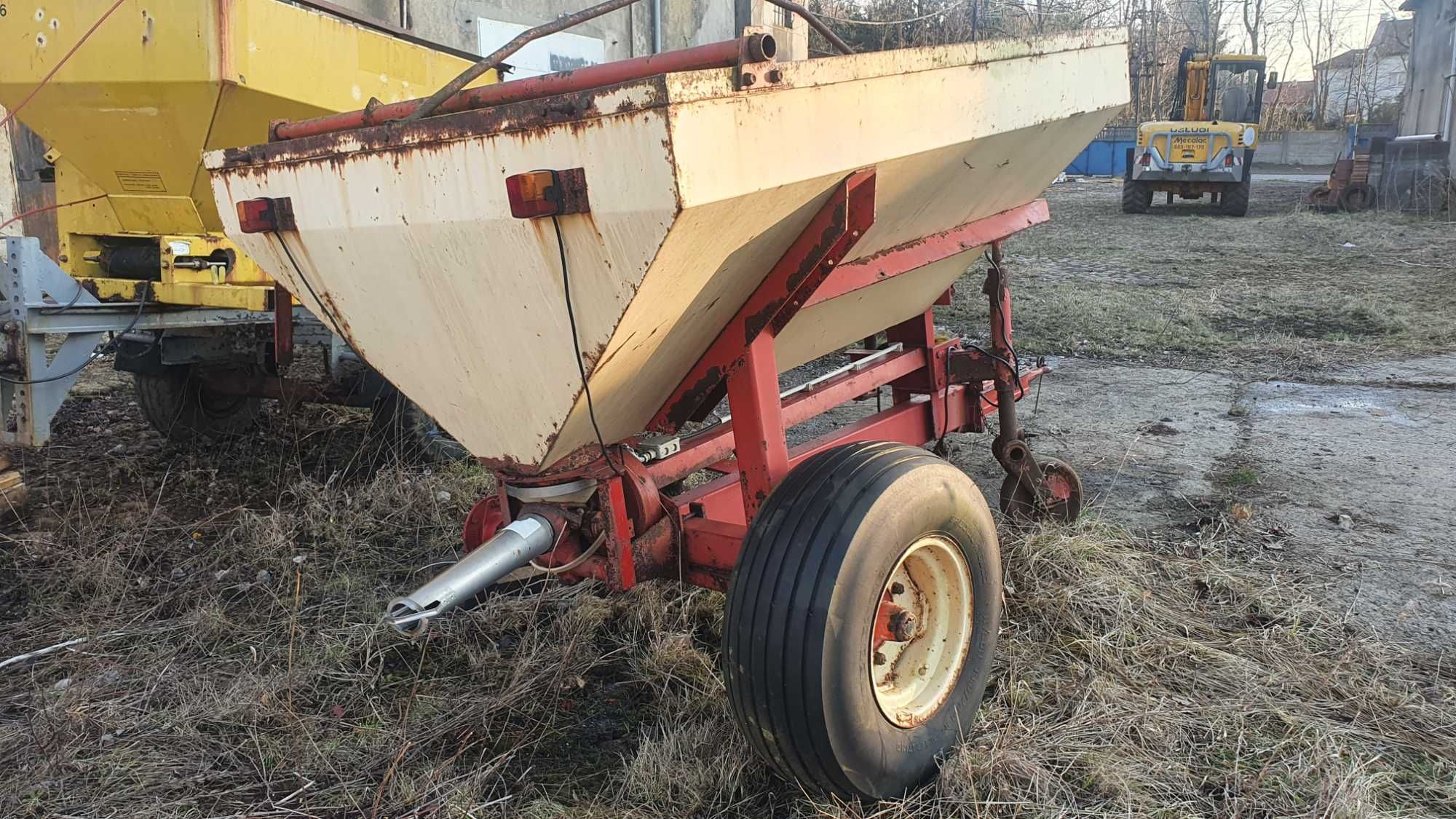 Rozsiewacz wapna nawozów piasku piaskarka