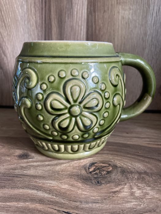 Zielony kufel ceramiczny bombka Niemcy lata 70te