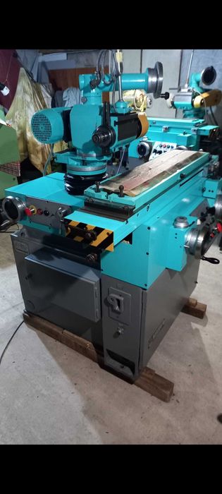 Універсально заточний верстат 3д642е