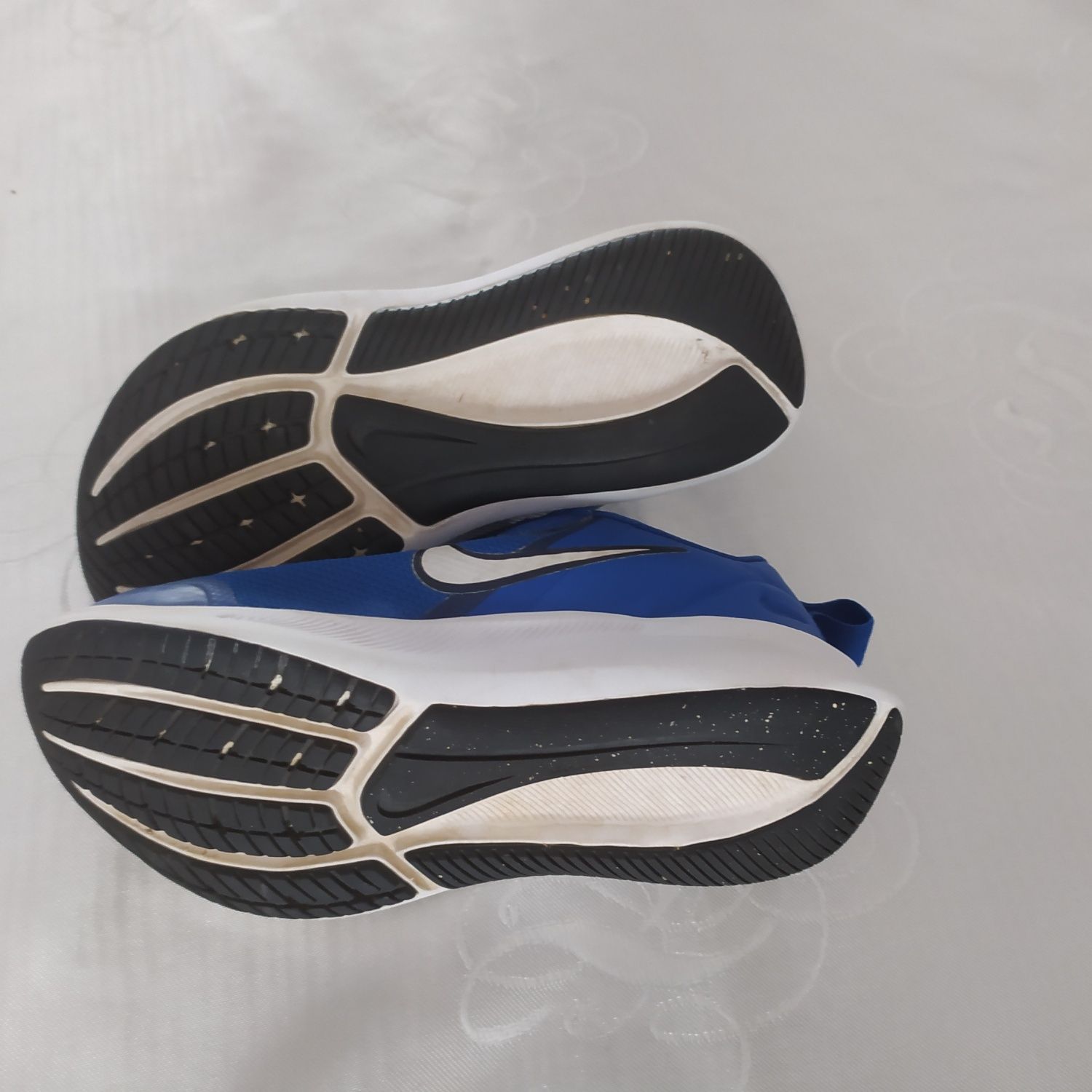 Buty trampki Nike  chłopięce SOFT RUNNER 28.5