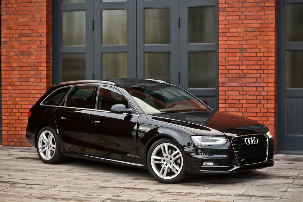 Audi A4 Avant 2.0D 190ps 2xS-LINE S-TRONIC QUATTO led xenon pano skóra el.klapa DE