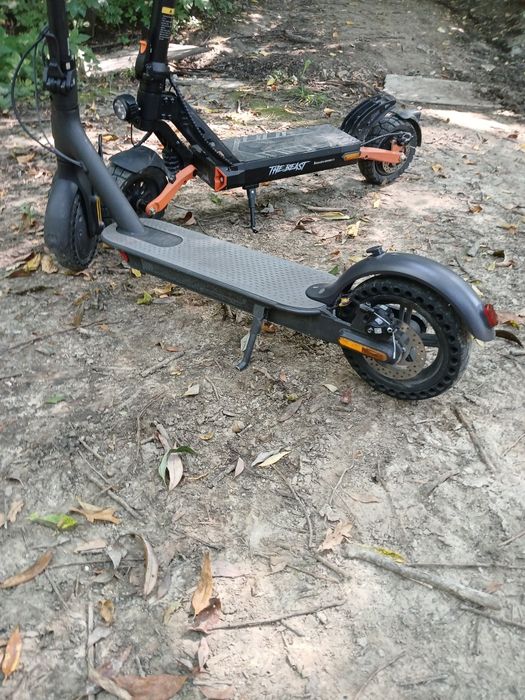 Sprzedam w bardzo dobrym stanie hulajnoge xsałmi mi electric scoter 1s