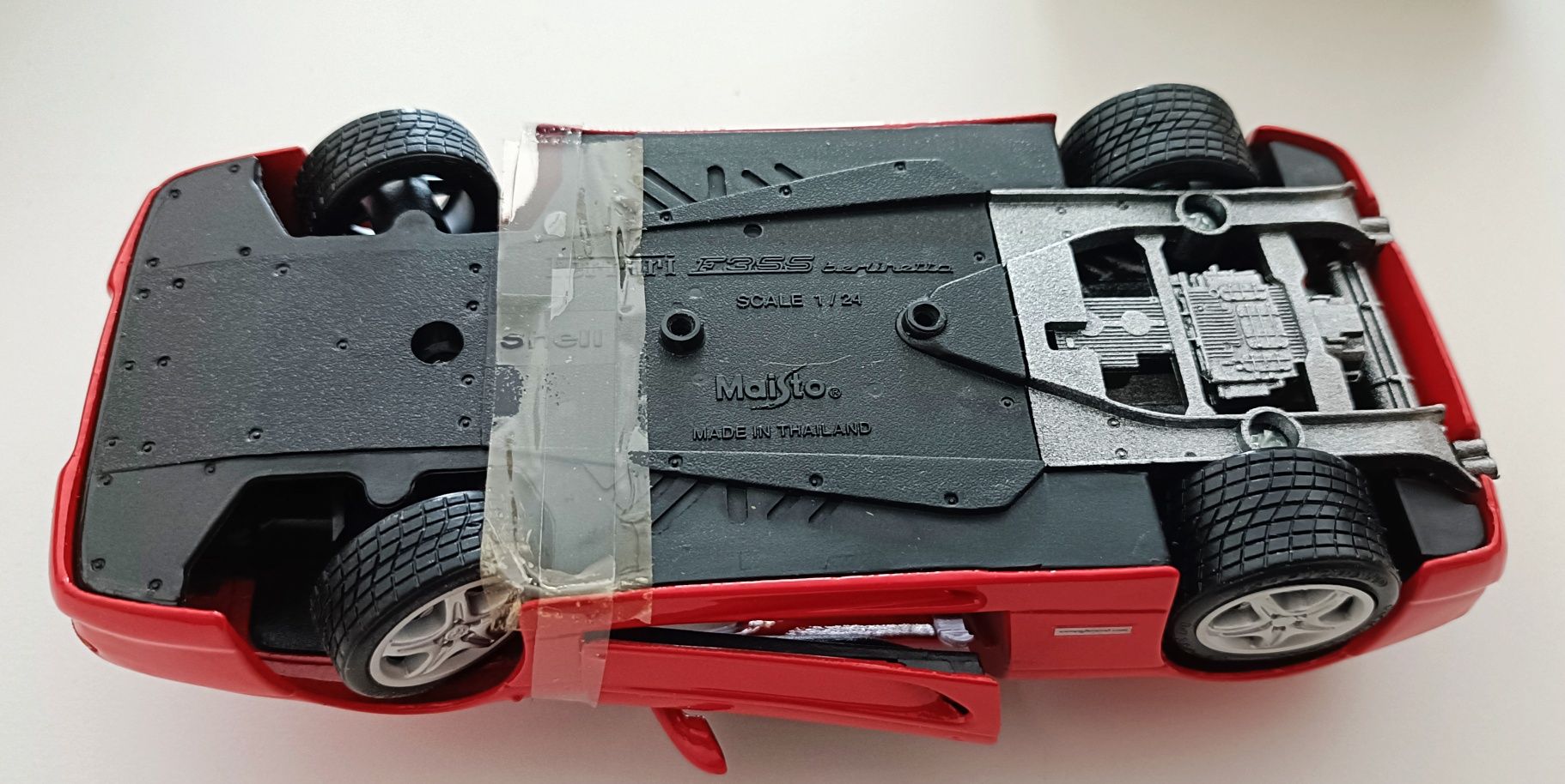 Ferrari F355 escala 1/24 Maisto 

Novo.

Collezione Shell

Caixa em bo