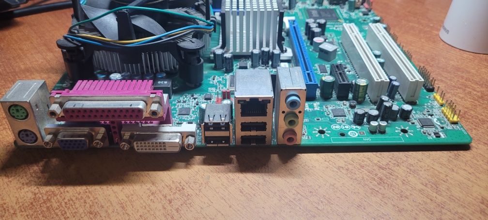 Материнская плата  Intel DG41tx. 775 socket