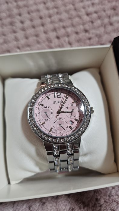 Годинник GUESS жіночий, новий