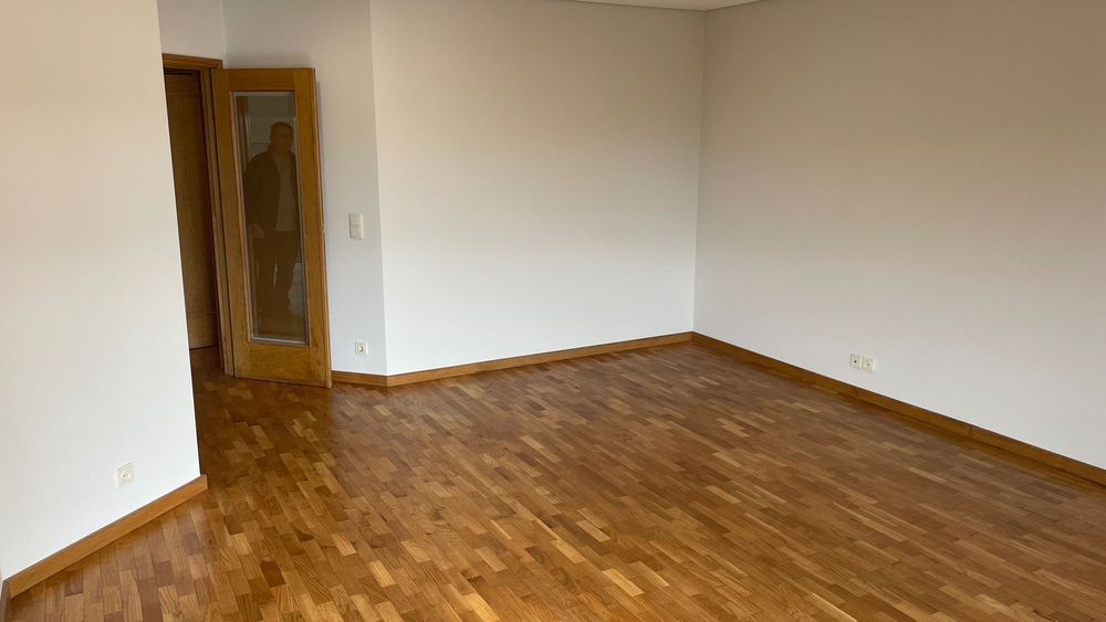 Apartamento T1+1 Madalena em condomínio fechado.
