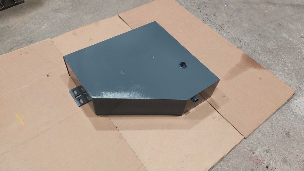 zbiornik oleju hydraulicznego przyczepa leśna 40L