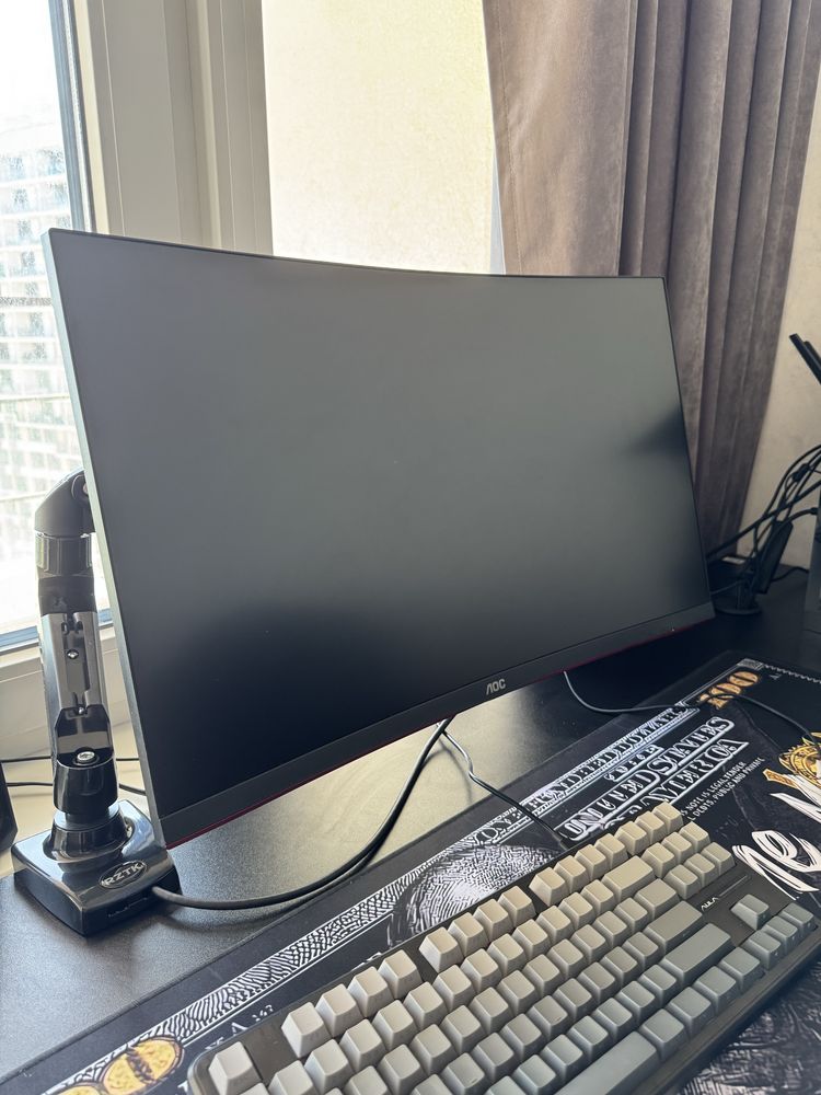Монитор AOC C27G2ZE 27 Curved Gaming Monitor 240 Hz 0.5 ms