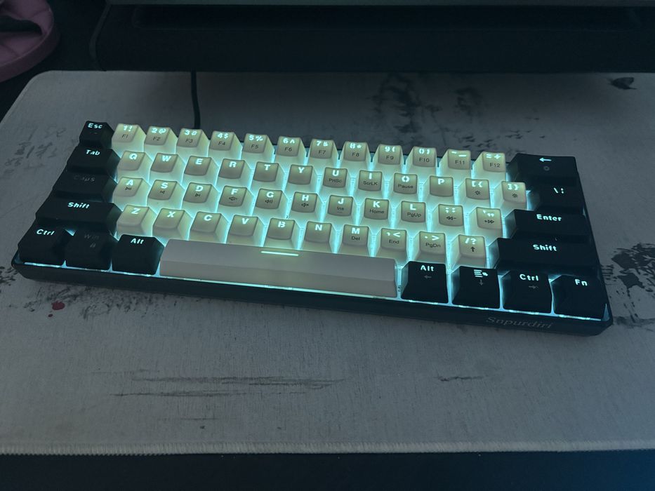 klawiatura mechaniczna 65%