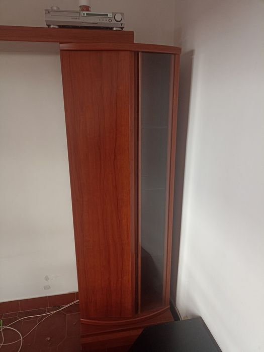 Móvel de sala em madeira
