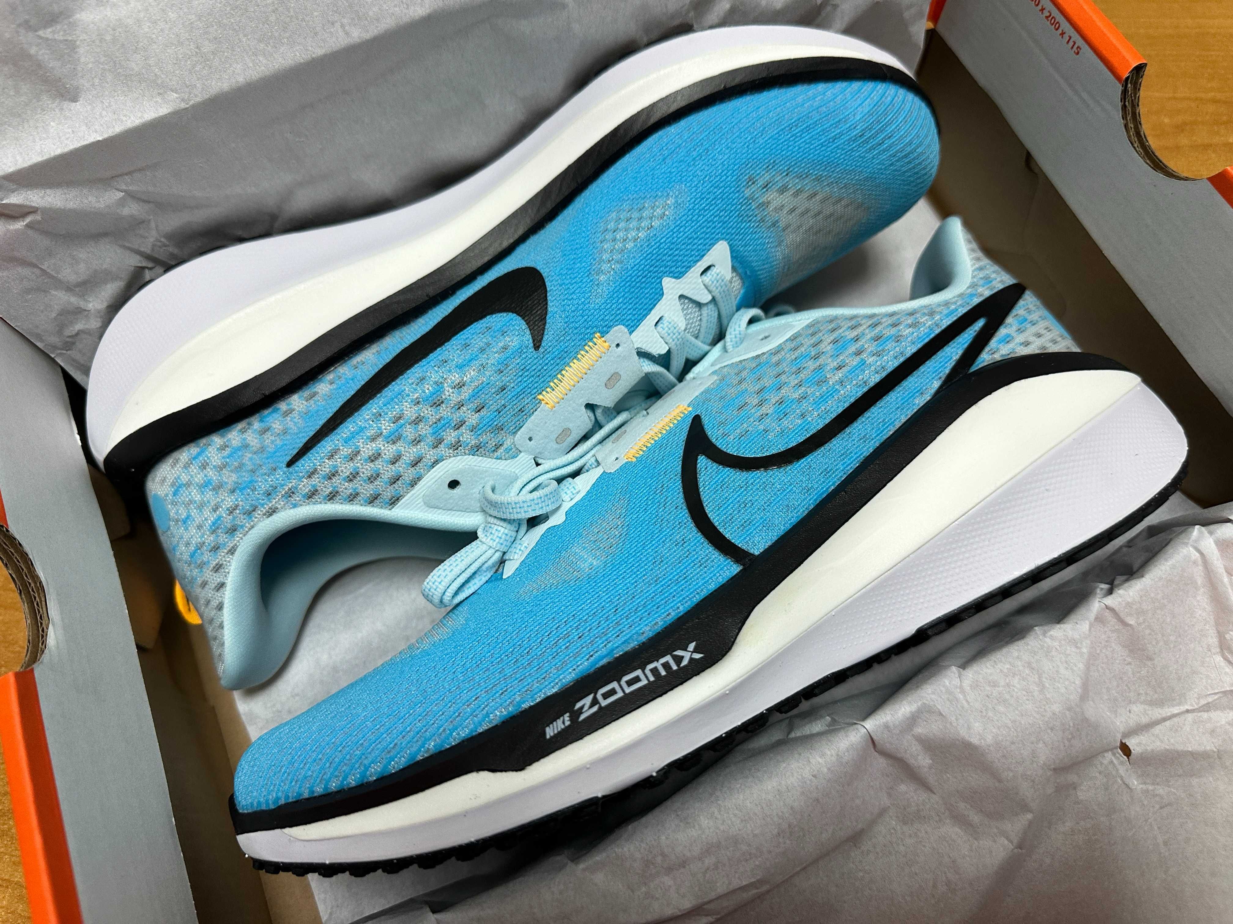 Кросівки Nike Vomero 17 кроссовки FB1309-401