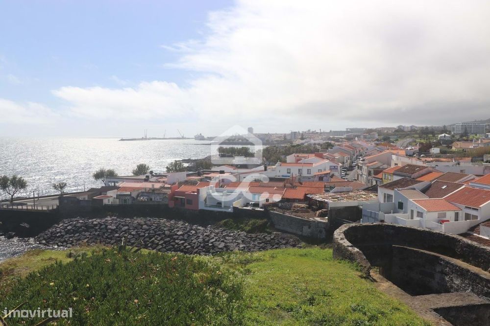 Terreno Rústico com 2.480,00m2 e  Possibilidade de Loteamento - Rosto