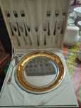 Gottinghen Prato grande com talheres banhado a ouro