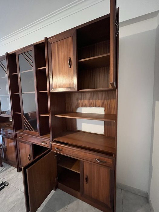 Cristaleira 3 armarios + 1 canto