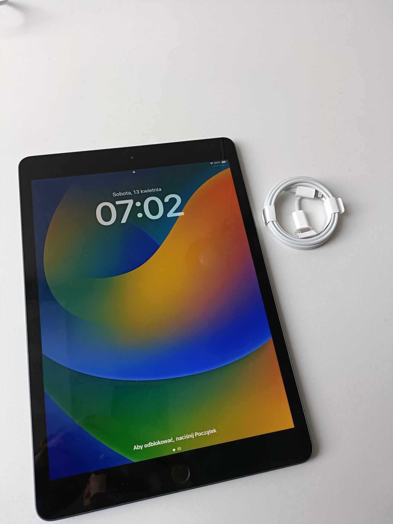 Tablet iPad 8 generacja 32 GB szary sprawny