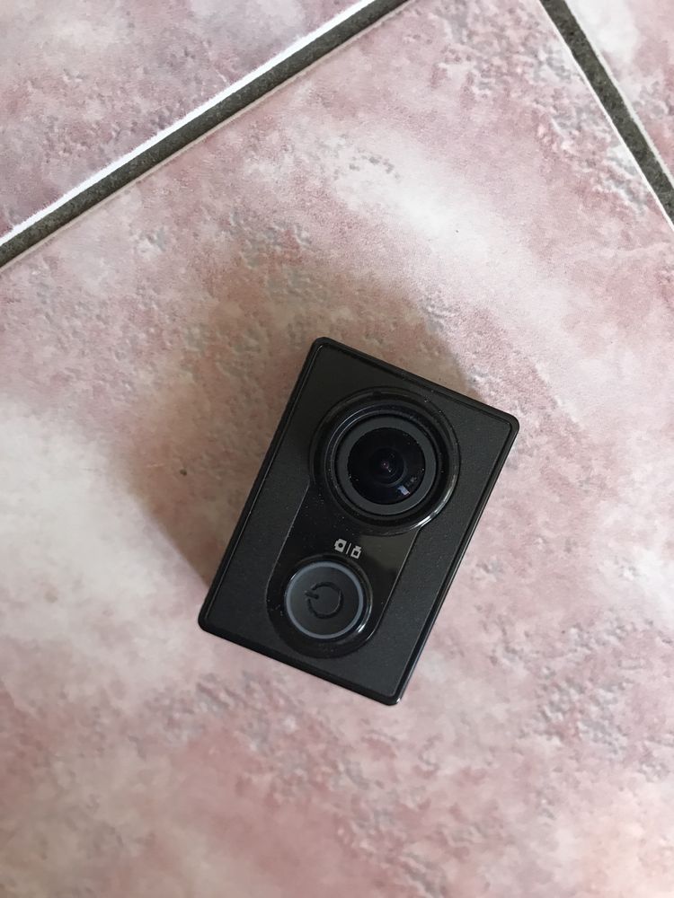 Экшн-камера Xiaomi Yi Sport Black