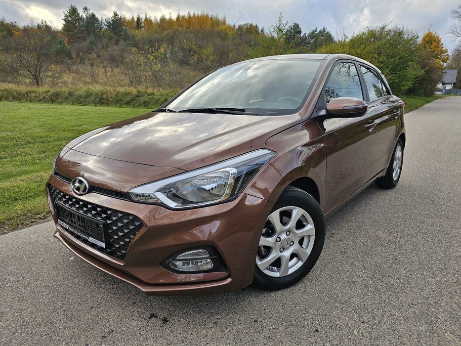 Hyundai  I 20  kamera  navi  benzyna  świeżo sprowadzony z Niemiec