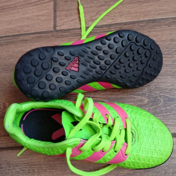 Продам фірмові кросівки для дітей 18 см Adidas