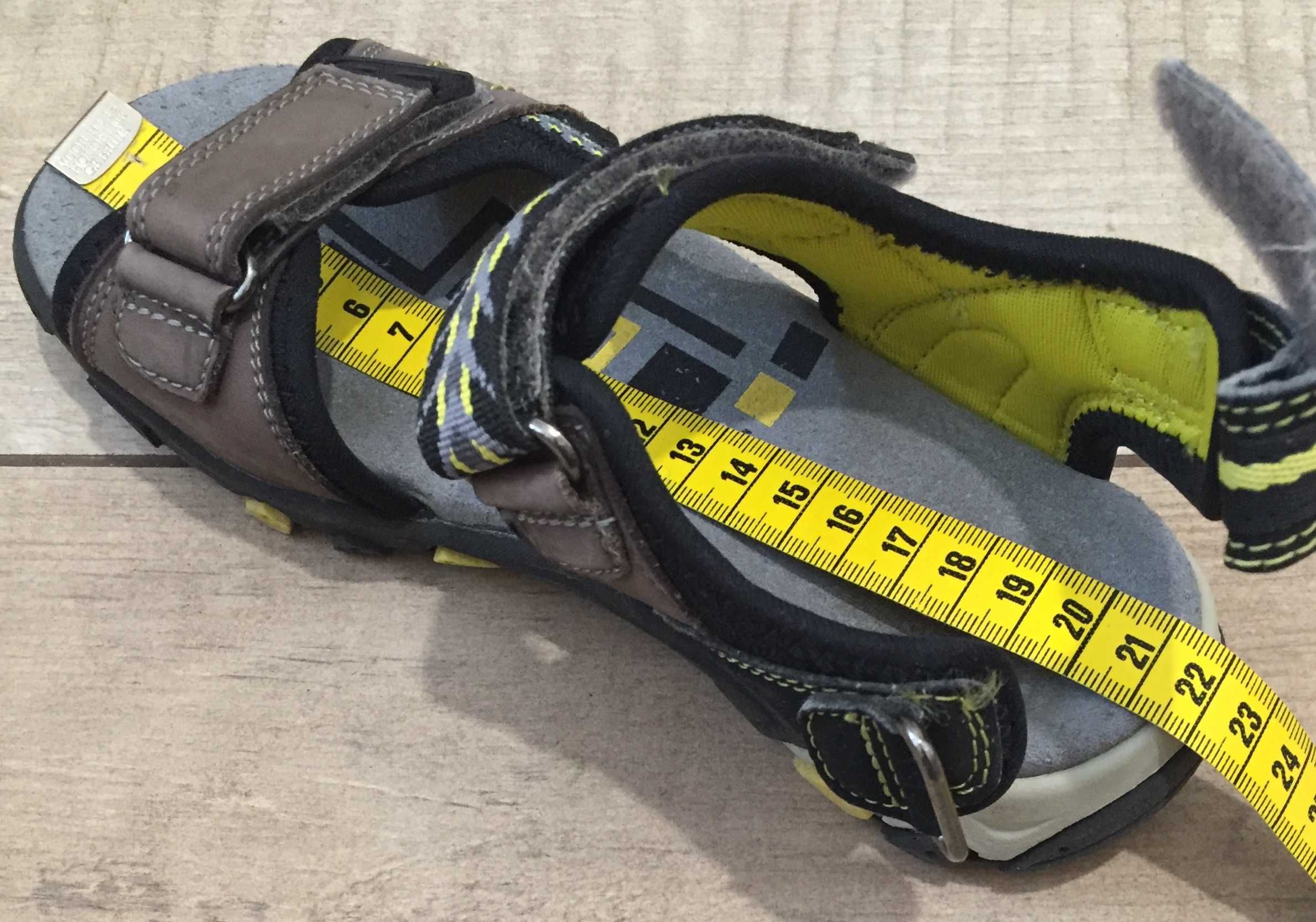 Кожаные сандалии SuperFit босоножки. Размер 33 (21.5 см)