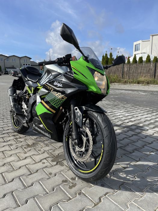 Kawasaki Ninja 125 BX125A
