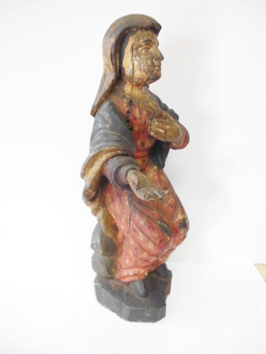 antiga escultura Nossa Senhora das Dores em madeira policromada