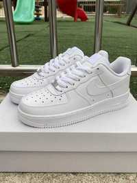 Nike Air Force 1 Niskie '07 Białe 44