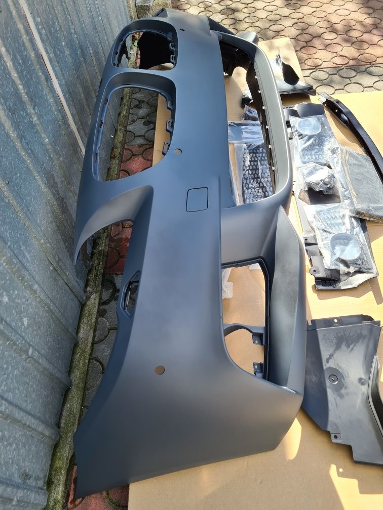 Zderzak Przedni Mpakiet BMW f10 f11 Nowy