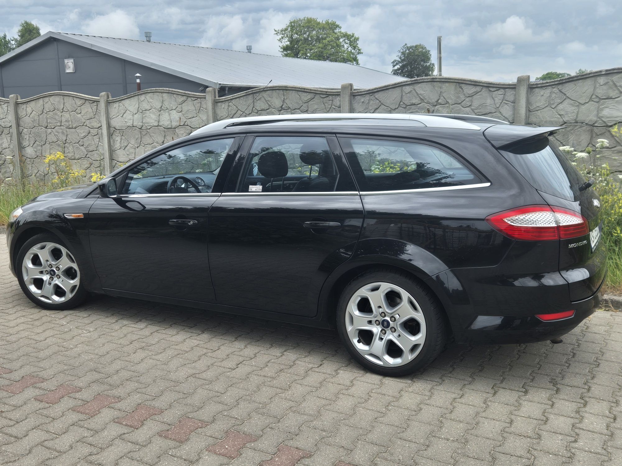 Ford Mondeo 2.0 145km Benzyna TITANIUM BiXenon Convers+