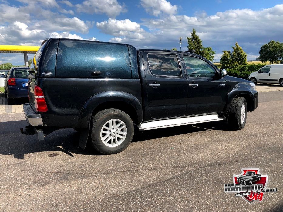 Zabudowa Toyota Hilux 05-15 otwierane klapy z boku!