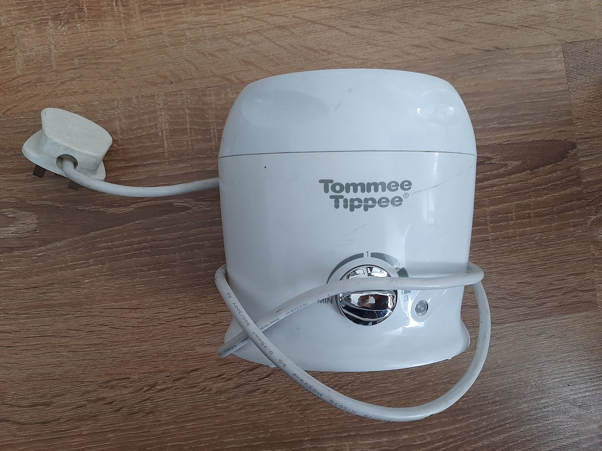 Podgrzewa z do butelek Tommee Tippee